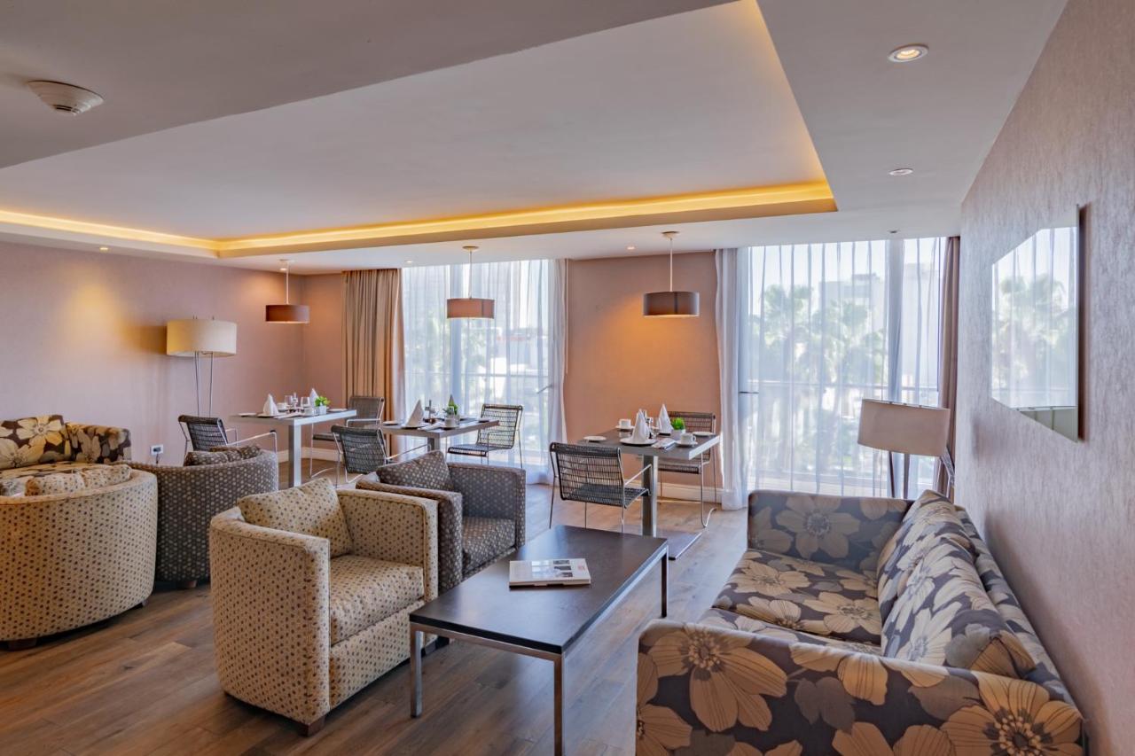 Hotel Lucerna Tijuana Kültér fotó
