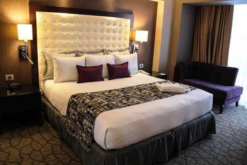Hotel Lucerna Tijuana Szoba fotó