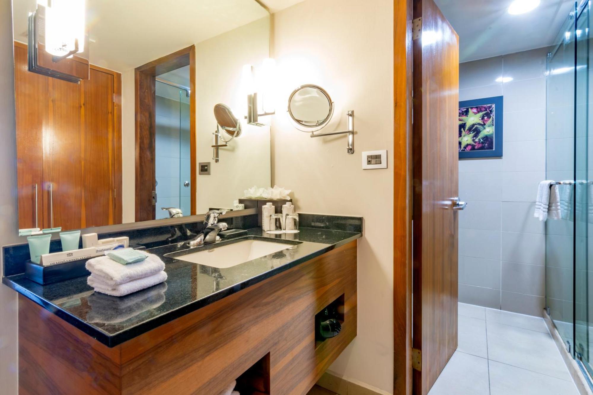 Hotel Lucerna Tijuana Kültér fotó