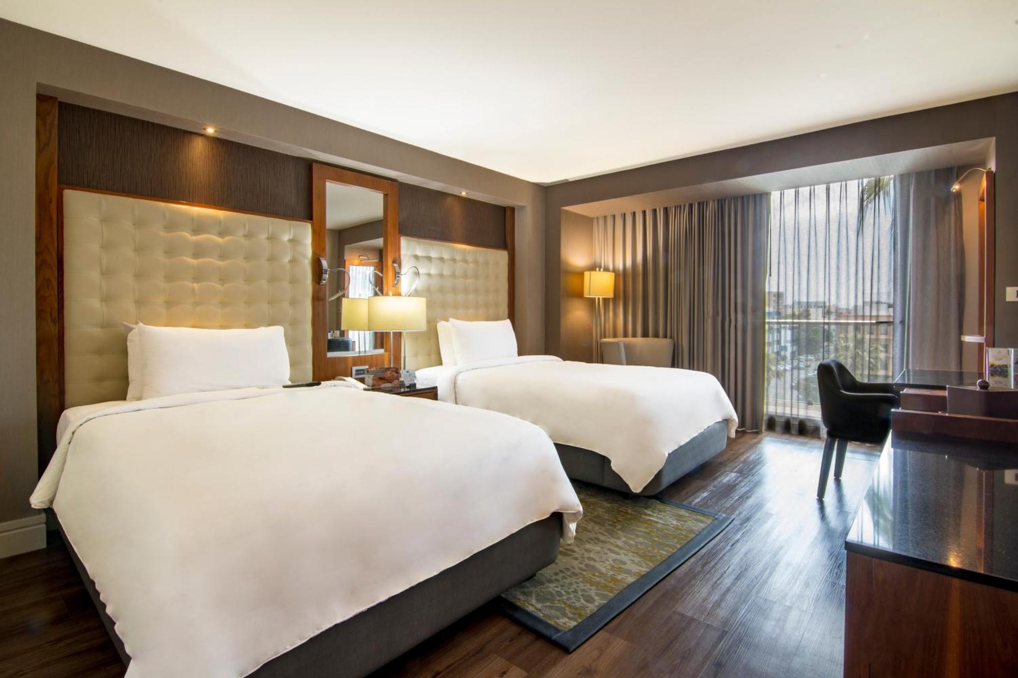 Hotel Lucerna Tijuana Kültér fotó