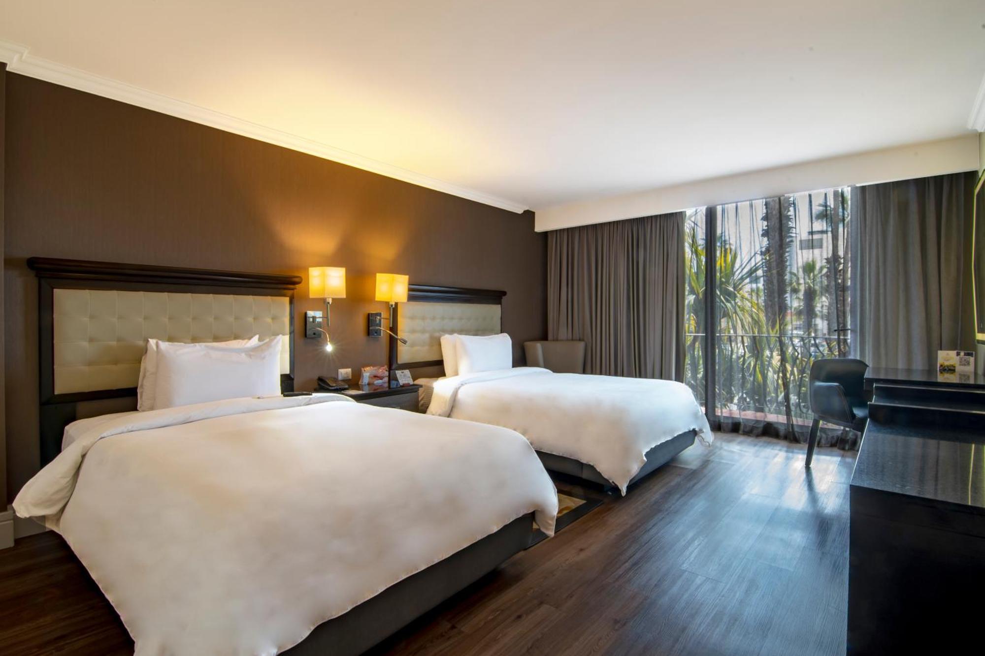 Hotel Lucerna Tijuana Kültér fotó