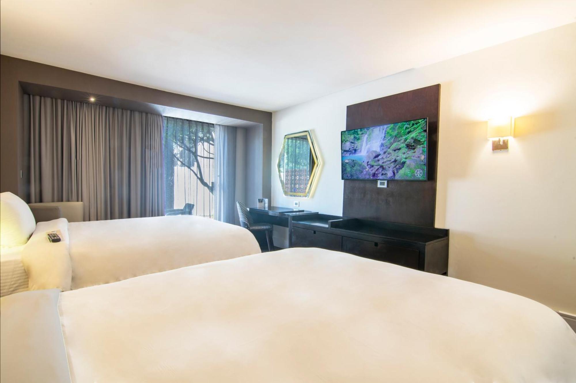 Hotel Lucerna Tijuana Kültér fotó