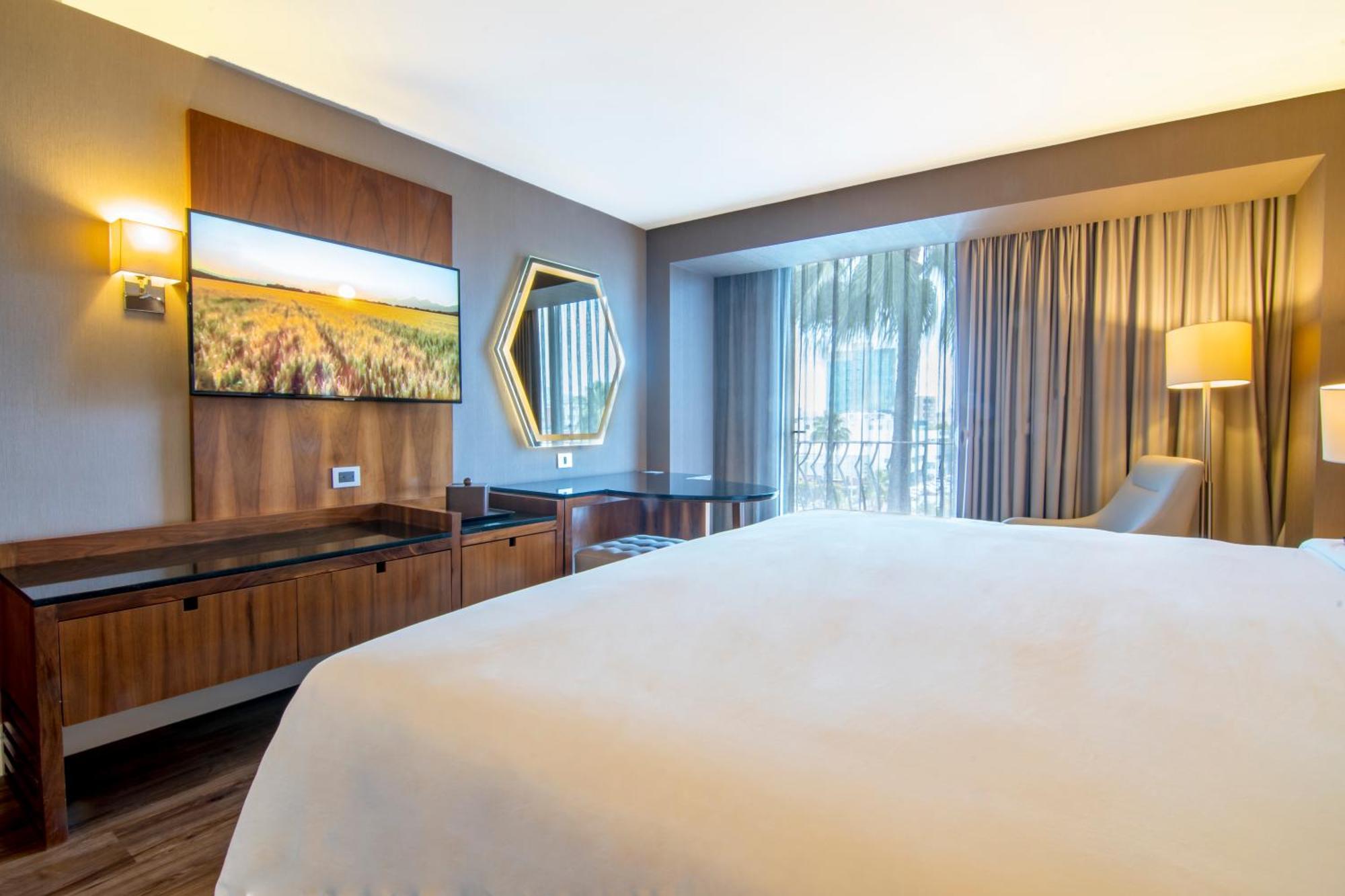 Hotel Lucerna Tijuana Kültér fotó